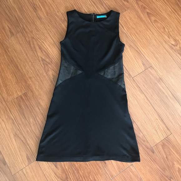 Alice + Olivia Dresses & Skirts - Alice + Olivia Leather Waist Sleeveless Dress XS